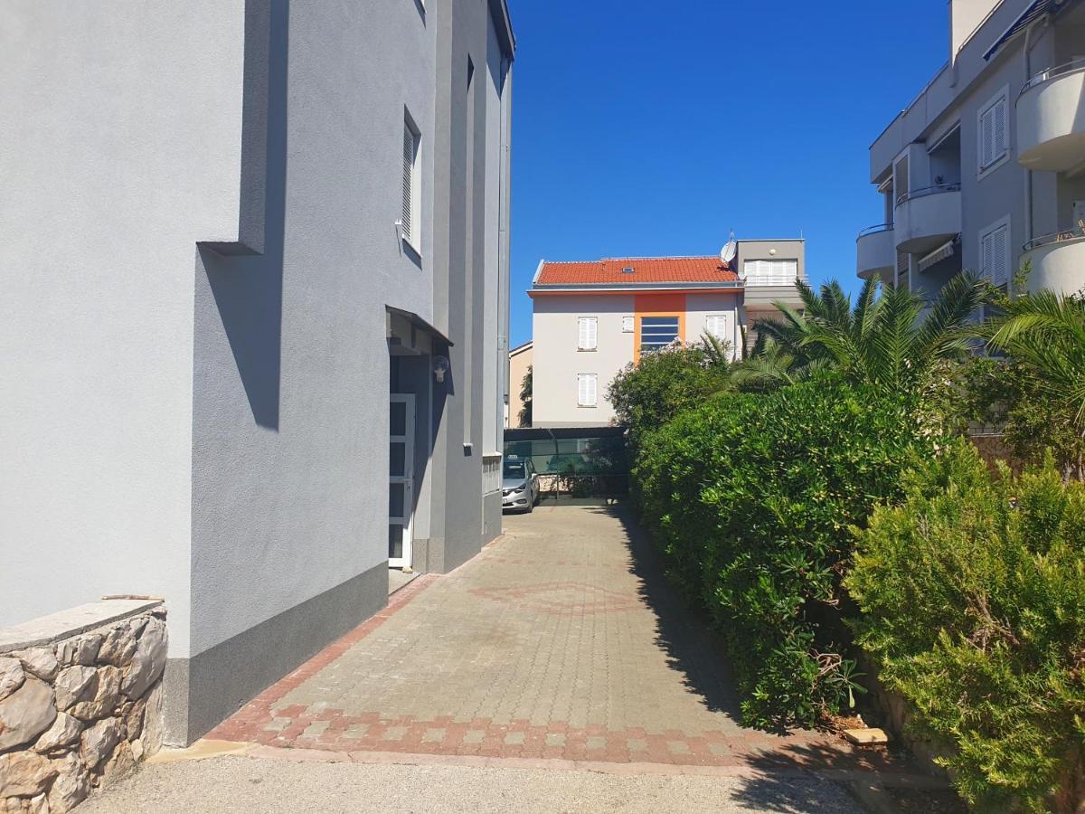 Deluxe Novalja Apartment Exterior foto