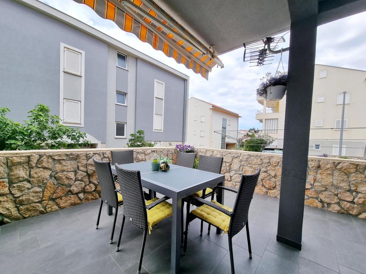 Deluxe Novalja Apartment Exterior foto