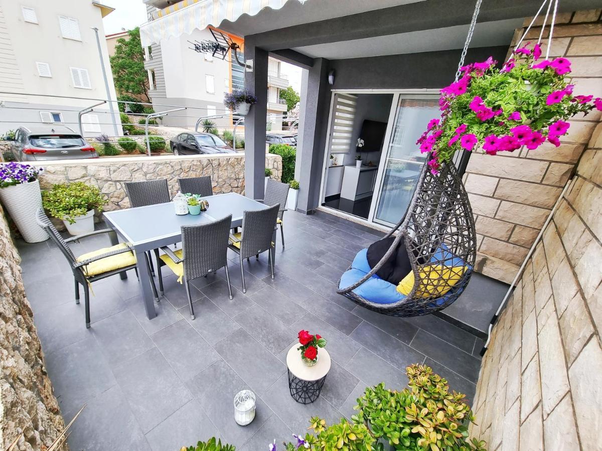 Deluxe Novalja Apartment Exterior foto